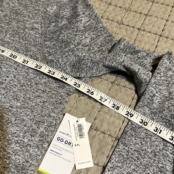 Old Navy go-dry Heather grey cowl neck XXL - Picture 3 of 5